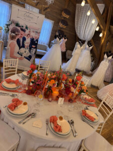 Bodza Virágműhely virágkompozíciója az Inárcsi Levendulás nyílt napján, esküvői dekoráció részlet.